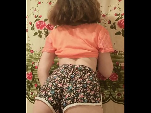 ❤️ Mozo sexy quitándose os calzóns ante a cámara ️❌ Só porno en nós ❤